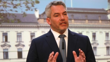 Αυστρία: Η κυβέρνηση υπέβαλε την παραίτησή της και παραμένει ως υπηρεσιακή μέχρι τον σχηματισμό νέου συνασπισμού