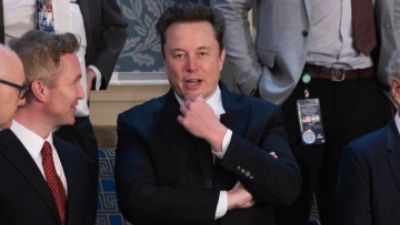 Έλον Μασκ: Θα βρεθεί στην προεκλογική συγκέντρωση του Ντόναλντ Τραμπ στην Πενσιλβάνια