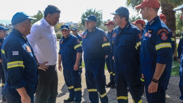 Βασίλης Κικίλιας: Ανακοίνωσε 831 προσλήψεις στην Πυροσβεστική το 2025 - Όλες οι ειδικότητες