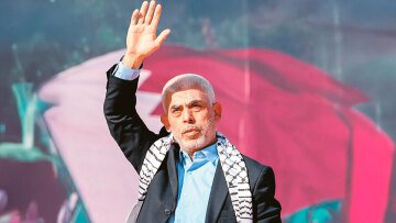 Η Μέση Ανατολή στις φλόγες -  Γιαχία Σινουάρ: Πώς την έχει γλιτώσει μέχρι τώρα ο αρχηγός της Χαμάς