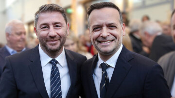 Το ΠΑΣΟΚ προς τον β’ γύρο: Αναζητούν συμμάχους Ανδρουλάκης - Δούκας, στον «αέρα» το debate