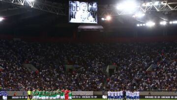 Εθνική ποδοσφαίρου: Ρίγη συγκίνησης στην ενός λεπτού σιγή στη μνήμη του αδικοχαμένου Τζορτζ Μπάλντοκ - Βίντεο, φωτογραφίες