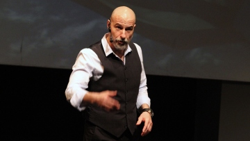 Σίλας Σεραφείμ: Με κούρασε η Σεφερλιάδα σχολιάζει σε μακροσκελή ανάρτηση στα social media