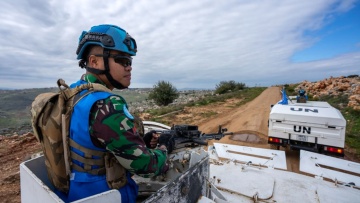 ΟΗΕ: Οι κυανόκρανοι θα παραμείνουν στις θέσεις τους στον Λίβανο