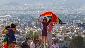 Η Ελλάδα στην κορυφή κατάταξης για τα δικαιώματα της ΛΟΑΤΚΙ κοινότητας, σύμφωνα με τη ΔιαΝΕΟσις