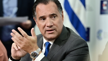 Γεωργιάδης: Ο γιατρός με το πρόστιμο των €800.000, υπολογίζουμε ότι μόνο το 2024 είχε βγάλει κέρδος €400.000