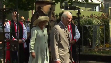 Κάρολος: Έκανε την πρώτη δημόσια εμφάνισή του μετά την άφιξη στην Αυστραλία