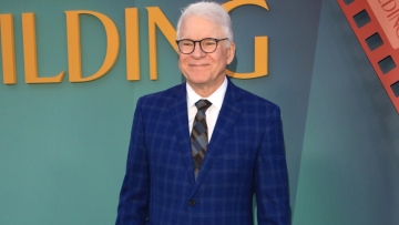 Στιβ Μάρτιν: Αντέδρασε στα δημοσιεύματα που θέλουν τη Μέριλ Στριπ και τον Μάρτιν Σορτ σε σχέση με μια ανάρτηση