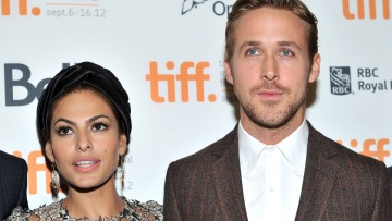 Εύα Μέντες: Ο «ακραίος» κανόνας των κινητών που εφαρμόζουν στις κόρες τους, με τον Ράιαν Γκόσλινγκ