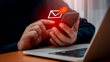 Κίνδυνος απάτης με δήθεν μήνυμα από το υπουργείο Ανάπτυξης για «δωρεάν πακέτο γιορτών»