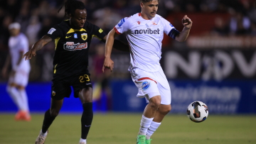 Super League 1: Ο Πανσερραϊκός των 10 παικτών κέρδισε 1-0 την ΑΕΚ στις Σέρρες - Δείτε το γκολ 