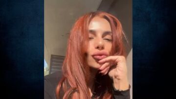 Ελευθερία Ελευθερίου: Έβαψε τα μαλλιά της κόκκινα