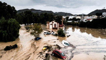 Πλημμύρες στην Ισπανία: Ο Θοδωρής Κολυδάς εξηγεί τι είναι το Rex Blocking που τις προκάλεσε