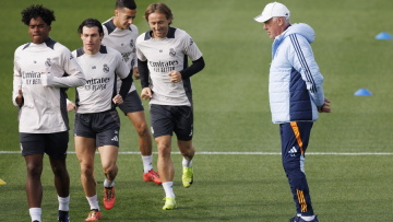 Αντσελότι για τις φονικές πλημμύρες: «Το ποδόσφαιρο έπρεπε να σταματήσει γιατί είναι το πιο σημαντικό από τα λιγότερο σημαντικά πράγματα στη ζωή»