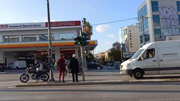 Χολαργός: Αγωνία για τον 12χρονο που χτυπήθηκε από ΙΧ ενώ οδηγούσε πατίνι - Παραμένει στη ΜΕΘ με κακώσεις στο κεφάλι