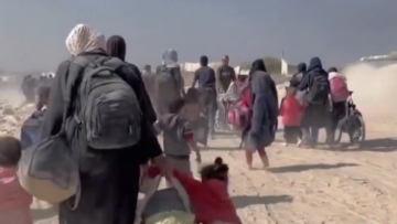 Γάζα: Νέο κύμα εκτοπισμένων στο βόρειο τμήμα της - «Βομβαρδίζουν ανθρώπους παντού», λένε οι Παλαιστίνιοι