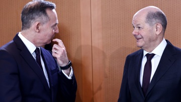 Γερμανία: Ανταρσία στο FDP - Ο υπουργός Μεταφορών, Φόλκερ Βίσινγκ, παραμένει στην κυβέρνηση Σολτς