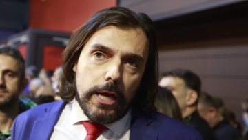 ΣΥΡΙΖΑ για Πέτρο Παππά: Πάντα θα κουβαλά το στίγμα του πρόθυμου αποστάτη 