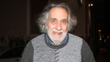 Κώστας Αρζόγλου: Έχει ξεφτιλιστεί πάρα πολύ η κωμωδία, την μπερδεύουν με το καραγκιοζιλίκι