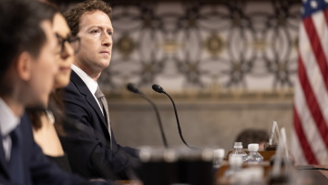 Ο Ζούκερμπεργκ δείπνησε με τον Τραμπ στο Μαρ-α-Λάγκο τρία χρόνια μετά το «μπλόκο» από το Facebook