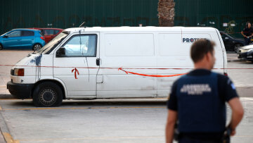 Ο κομβικός ρόλος του οδηγού για τη ληστεία στο Λαύριο - Παρέλειψε δρομολόγιο για να «αρπάξουν» 425.000 ευρώ παραπάνω