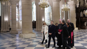 Παναγία των Παρισίων: Μέσα στον ιστορικό ναό για πρώτη φορά 5 χρόνια μετά την καταστροφική πυρκαγιά - Δείτε βίντεο