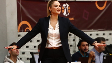 Σελέν Ερντέμ: Οι αντιδράσεις της Τουρκάλας προπονήτριας στην ήττα με 37 πόντους διαφορά του ΠΑΣ Γιάννινα από τον Ολυμπιακό