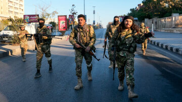 Μέσα σε τρεις ημέρες «άλωσαν» το Χαλέπι οι τζιχαντιστές - Η χρονική και διπλωματική συγκυρία που «ευνόησε» την επιστροφή τους στη Συρία