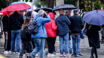 Έκτακτο δελτίο καιρού με καταιγίδες και «βουτιά» της θερμοκρασίας από το βράδυ της Κυριακής - Ποιες περιοχές επηρεάζονται