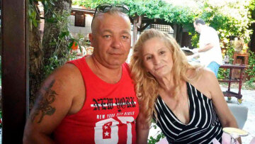 Με δύο μαχαίρια πάνω σε καβγά σκότωσε ο 46χρονος την 60χρονη στο Αγγελοχώρι Θεσσαλονίκης - Μπήκε στη μέση για να τους χωρίσει ο γιος της