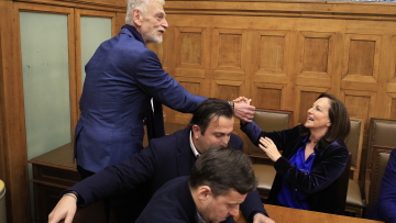 Η «εισβολή» του Γιάννη Λοβέρδου στην ΚΟ του ΠΑΣΟΚ - «Μας λείπει ένας Λοβέρδος»