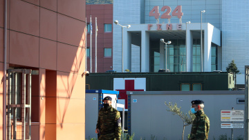 Καρατομήθηκαν όλοι οι επικεφαλής υγειονομικού του στρατού και ο διοικητής του «424»