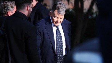 Κούγιας για Ακρίτα: «Τι ζόρι τραβάει; Τι εργασία έχει κάνει στη ζωή της;»