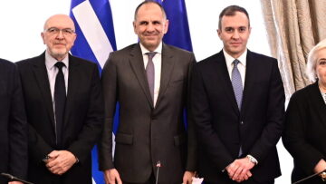 Ορκίστηκε νέος υφυπουργός Εξωτερικών o Τάσος  Χατζηβασιλείου