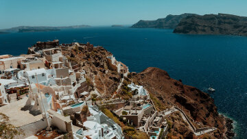 Σεισμοί στη Σαντορίνη: Οδηγίες στους ιδιοκτήτες σκαφών ώστε να είναι σε επιφυλακή