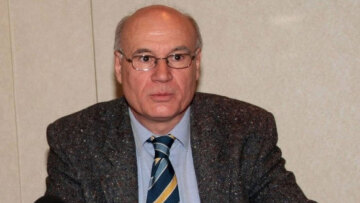 Γεράσιμος Παπαδόπουλος για σεισμούς στη Σαντορίνη: Έχουν τα γνωρίσματα των προσεισμών, όλα τα ενδεχόμενα ανοιχτά