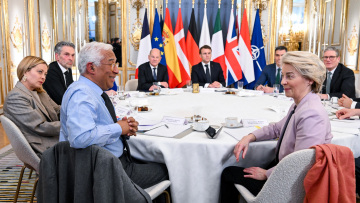 Οι βάσεις για τον ευρωστρατό μπήκαν στο Παρίσι - Τι είπαν οι Ευρωπαίοι για την Ουκρανία, ο ρόλος της Γαλλίας, το Brexit και η Ελλάδα