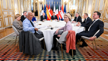 Όσα έγιναν στην έκτακτη συνάντηση στο Παρίσι - Οι Ευρωπαίοι συζήτησαν για την Ουκρανία μετά τις απειλές Τραμπ και Βανς