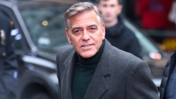 Τζορτζ Κλούνεϊ: H θεατρική παράσταση «Good Night, and Good Luck» με τον διάσημο ηθοποιό θα μεταδοθεί ζωντανά από το CNN	