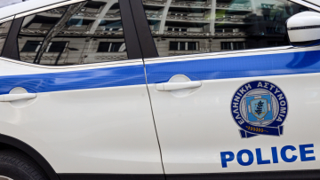 Θεσσαλονίκη: Δύο ανήλικοι 13 και 15 ετών απείλησαν με μαχαίρι νεαρούς επιβάτες αστικού λεωφορείου και τους άρπαξαν τα κινητά