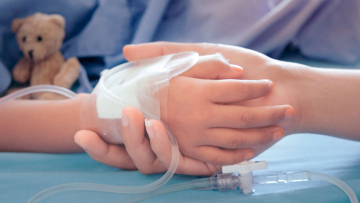 Κεφαλονιά: Παραμένει διασωληνωμένος ο τρίχρονος μετά τη φωτιά στο σπίτι του