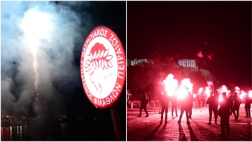 Ερυθρόλευκο πάρτι σε Πειραιά και Αθήνα για τα 100 χρόνια του Ολυμπιακού - Δείτε βίντεο και φωτογραφίες 