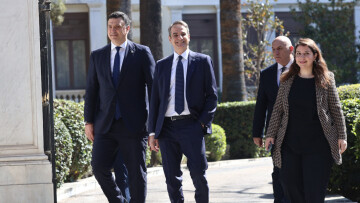 Ανέλαβαν καθήκοντα οι νέοι υπουργοί μετά τον ανασχηματισμό - Όλες οι εξελίξεις από την ορκωμοσία έως τις παραδόσεις/παραλαβές, βίντεο και φωτογραφίες