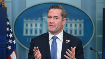 Politico: Η ομάδα του Μάικ Γουόλτς είχε δημιουργήσει 20 ομάδες στο Signal για θέματα εθνικής ασφάλειας