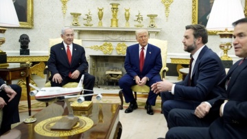 Ο Τραμπ επιμένει στην πρότασή του οι ΗΠΑ να αποκτήσουν τον έλεγχο στη Γάζα 