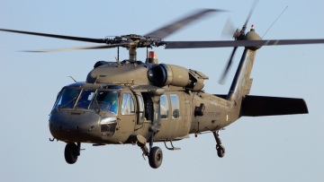 Διακόπτονται οι εκπαιδευτικές πτήσεις ελικοπτέρων στην Ουάσινγκτον μετά την παρουσία στρατιωτικού αεροσκάφους στο αεροδρόμιο «Ρήγκαν»