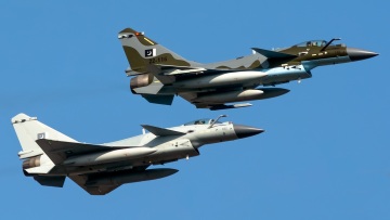 Ινδία: Κατέρριψε έξι πακιστανικά αεροσκάφη στη διάρκεια των συγκρούσεων του Μαΐου