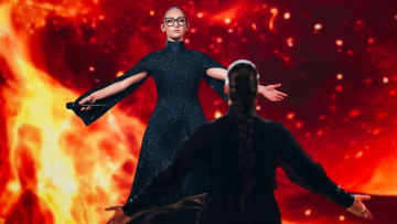 Eurovision 2025: Ποια είναι η μαυροφορεμένη «μάνα» της «Αστερομάτας» που συνόδευσε την Κλαυδία στη σκηνή της Βασιλείας