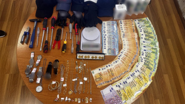 Εξαρθρώθηκε σπείρα που είχε ρημάξει σπίτια σε περιοχές της Αττικής, της Ηπείρου και της Δυτικής Ελλάδας