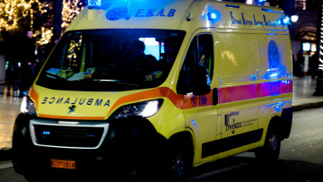 Τροχαίο με δύο νεκρούς στο Παλαιό Φάληρο - Μηχανή εξετράπη της πορείας της